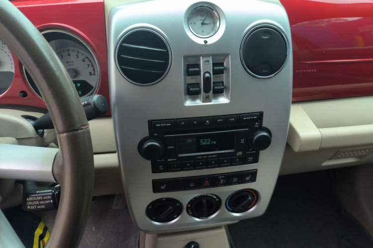 Used Chrysler PT Cruiser 2007 2.4 Audio And AC Panel