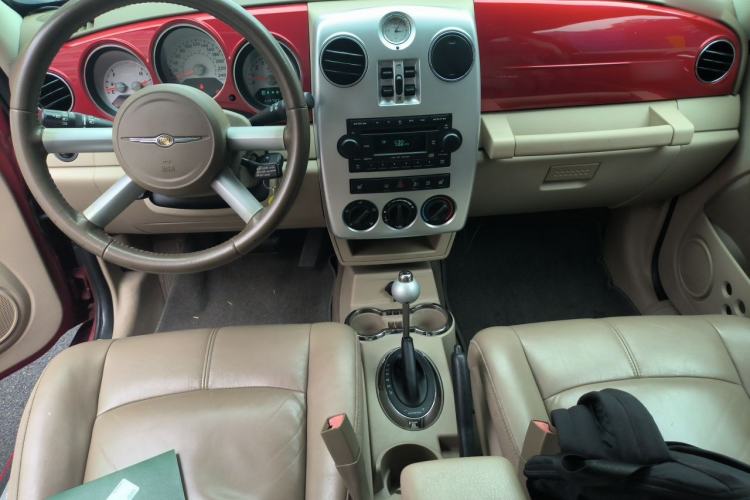 Used Chrysler PT Cruiser 2007 2.4 Center Console