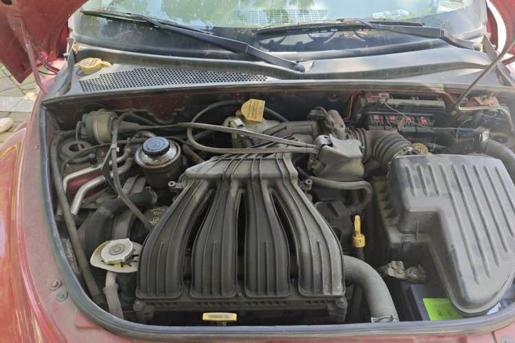 Used Chrysler PT Cruiser 2007 2.4 Engine Bay