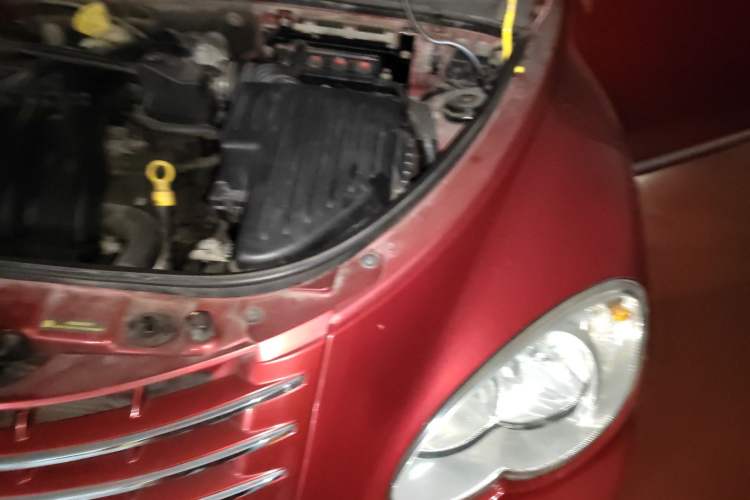 Used Chrysler PT Cruiser 2007 2.4 Engine Bay Left