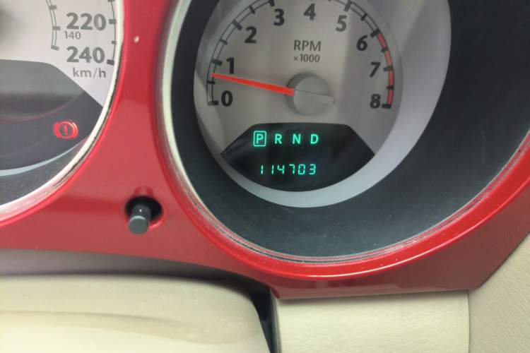 Used Chrysler PT Cruiser 2007 2.4 Odometer Close Up