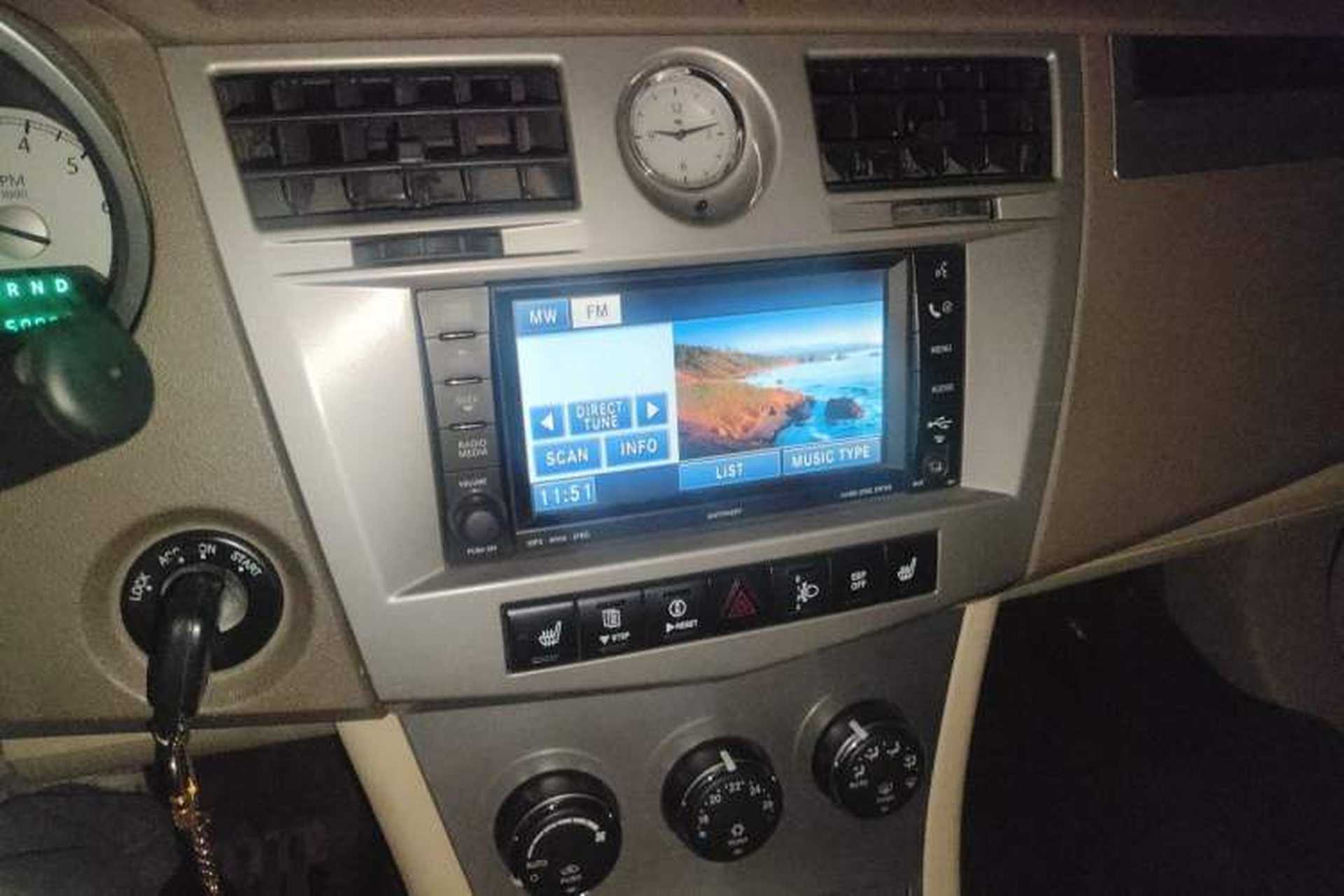 Used Chrysler Sebring 2008 2.4L Luxury Model Audio And AC Panel