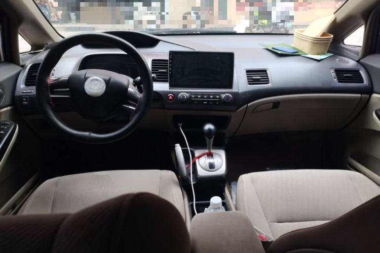 Used CIIMO 2012 1.8L Automatic Center Console