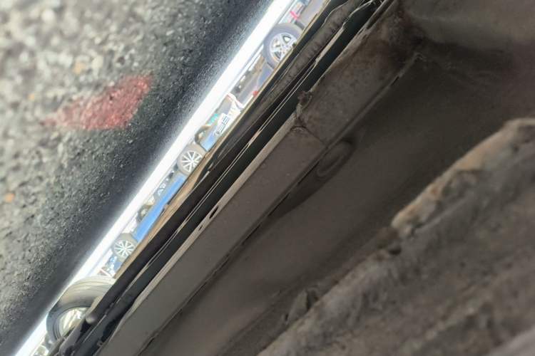 Used CIIMO 2012 1.8L Automatic Chassis Front Left