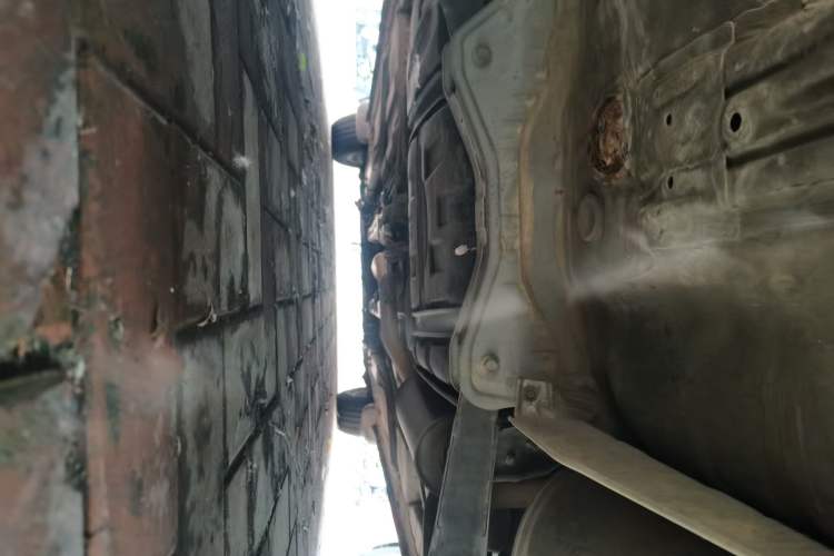 Used CIIMO 2012 1.8L Automatic Chassis Rear