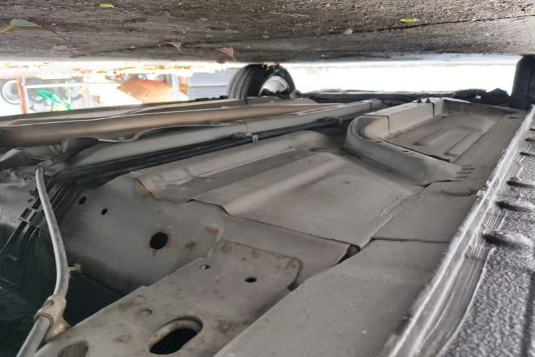 Used CIIMO 2012 1.8L Automatic Chassis Rear Left
