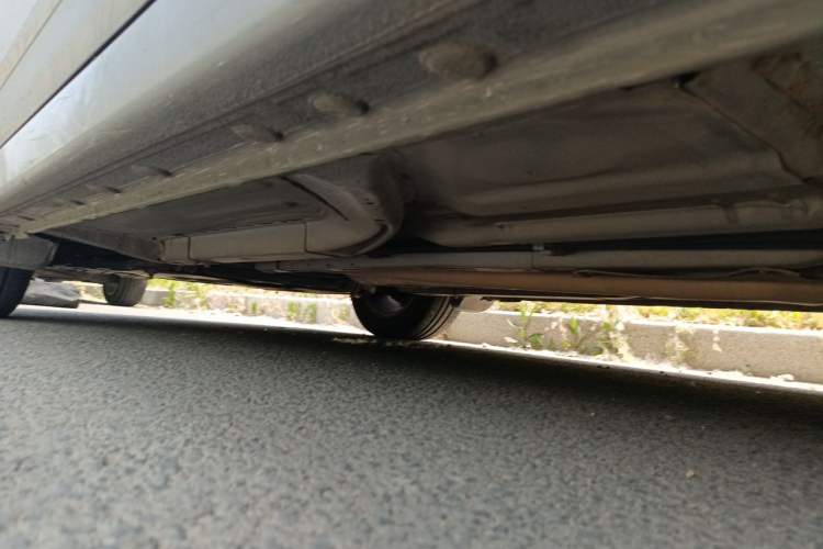 Used CIIMO 2012 1.8L Automatic Chassis Rear Left