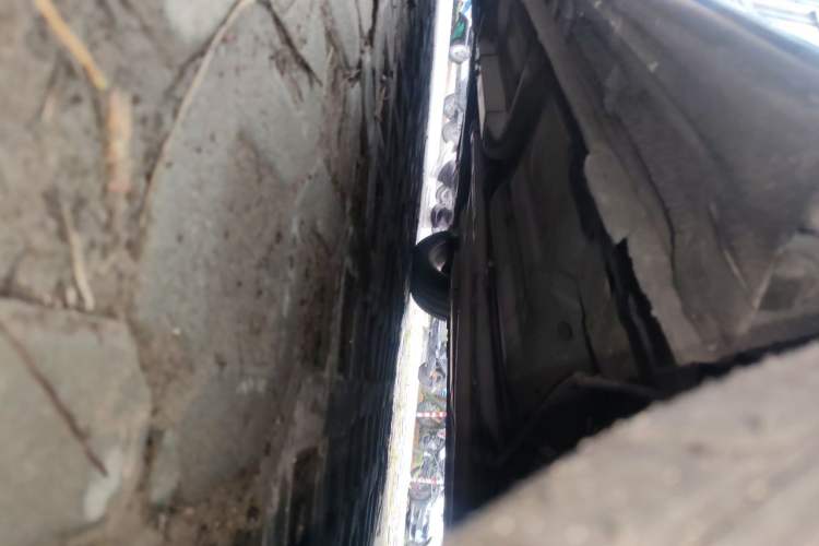 Used CIIMO 2012 1.8L Manual Chassis Rear Left
