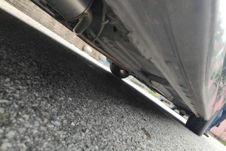 Used CIIMO 2012 1.8L Automatic Chassis Rear Right