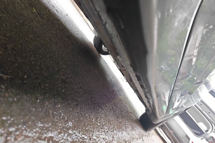 Used CIIMO 2012 1.8L Manual Chassis Rear Right