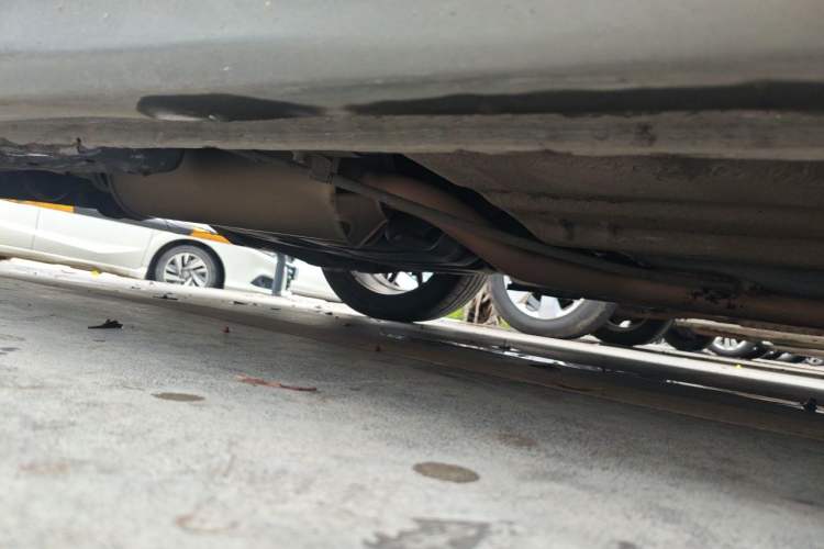 Used CIIMO 2012 1.8L Automatic Chassis Rear Right