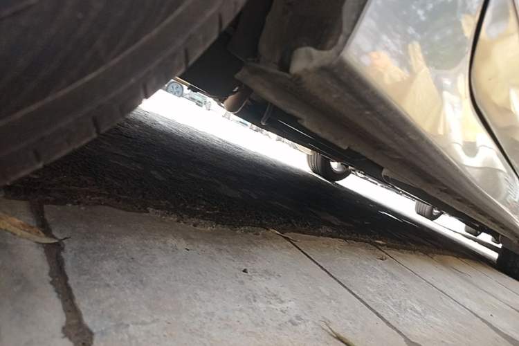 Used CIIMO 2012 1.8L Automatic Chassis Rear Right