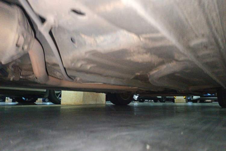 Used CIIMO 2012 1.8L Automatic Chassis Rear Right