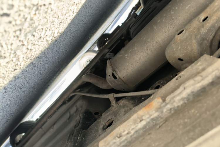 Used CIIMO 2012 1.8L Automatic Chassis Rear Right