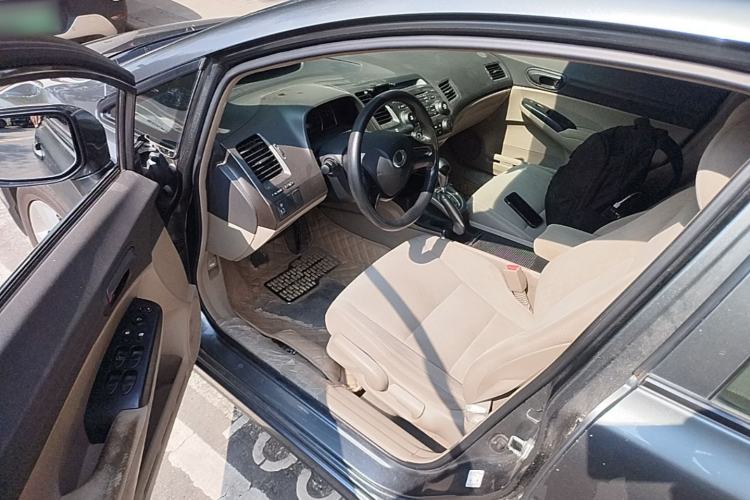 Used CIIMO 2012 1.8L Automatic Driver Seat