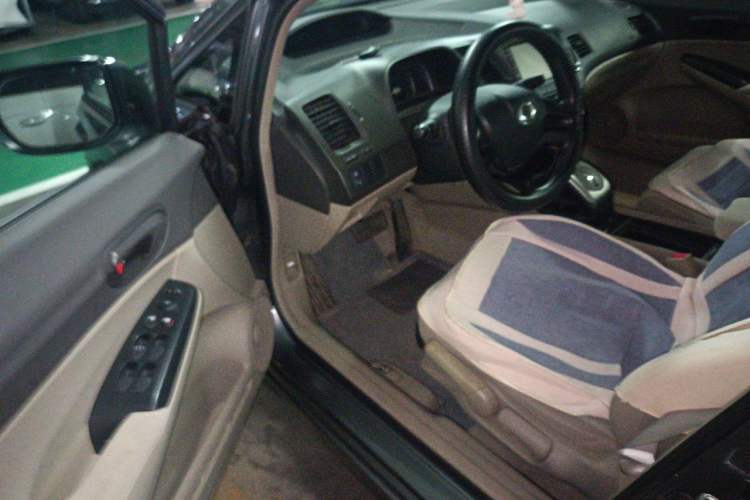 Used CIIMO 2012 1.8L Automatic Driver Seat