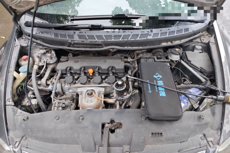 Used CIIMO 2012 1.8L Manual Engine Bay