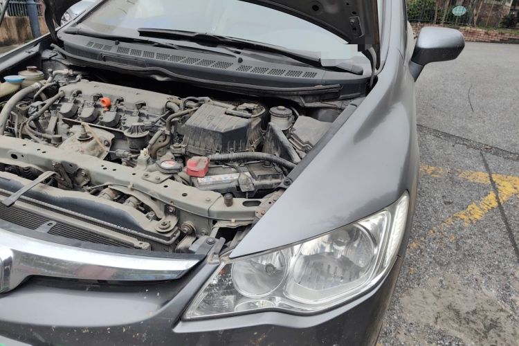 Used CIIMO 2012 1.8L Automatic Engine Bay Left