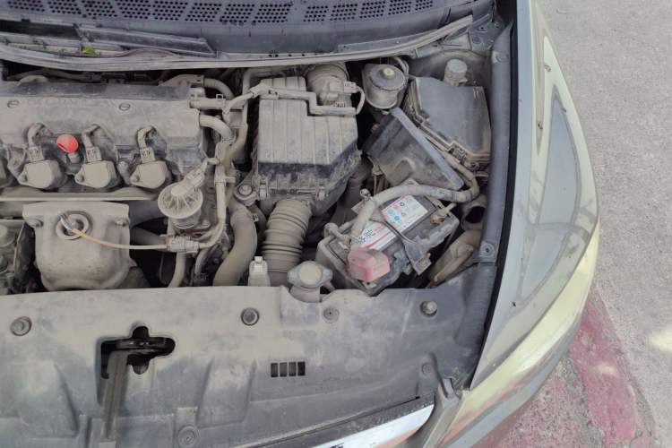 Used CIIMO 2012 1.8L Manual Engine Bay Left