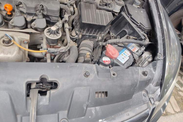 Used CIIMO 2012 1.8L Manual Engine Bay Left