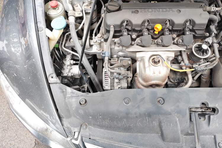 Used CIIMO 2012 1.8L Manual Engine Bay Right
