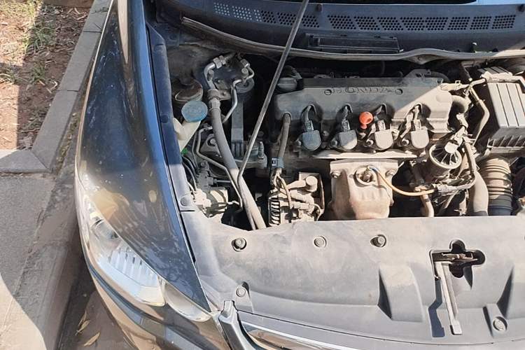 Used CIIMO 2012 1.8L Automatic Engine Bay Right