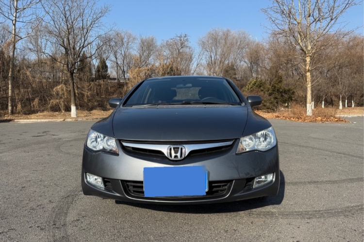 Used CIIMO 2012 1.8L Automatic Exterior 1