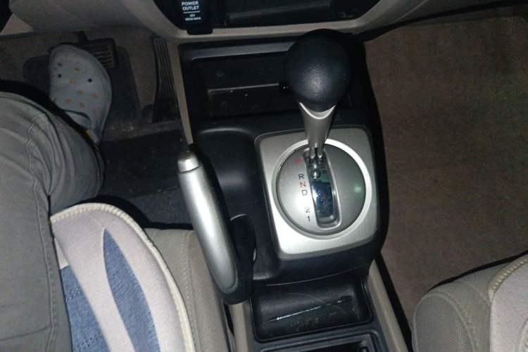 Used CIIMO 2012 1.8L Automatic Gear Lever