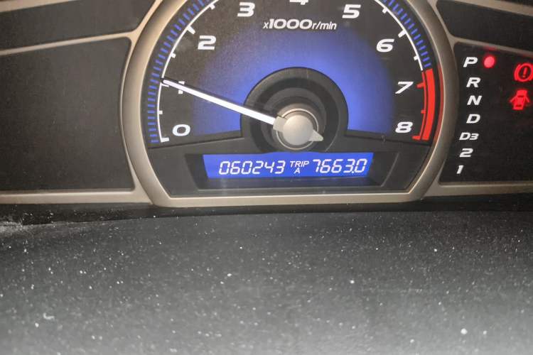 Used CIIMO 2012 1.8L Automatic Odometer Close Up