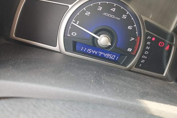 Used CIIMO 2012 1.8L Automatic Odometer Close Up