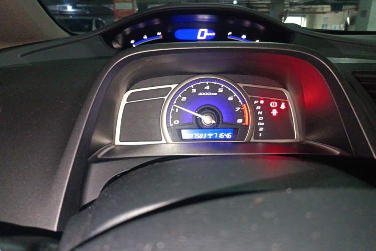 Used CIIMO 2012 1.8L Automatic Odometer Close Up
