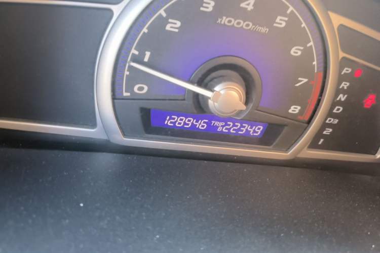 Used CIIMO 2012 1.8L Automatic Odometer Close Up