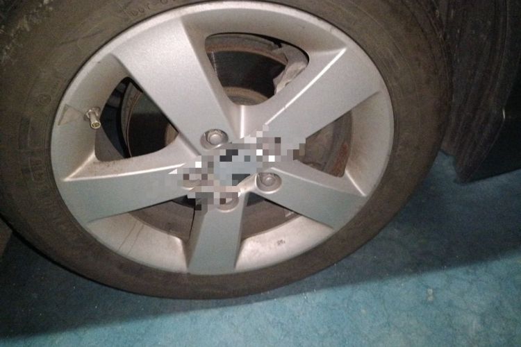 Used CIIMO 2012 1.8L Automatic Right Front Wheel Hub