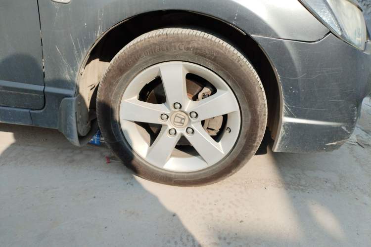 Used CIIMO 2012 1.8L Automatic Right Front Wheel Hub