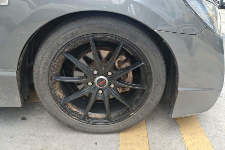 Used CIIMO 2012 1.8L Automatic Right Front Wheel Hub