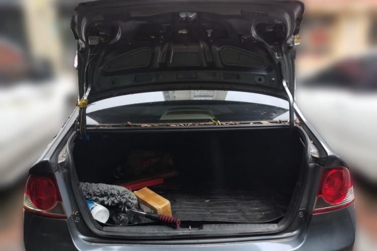 Used CIIMO 2012 1.8L Automatic Trunk