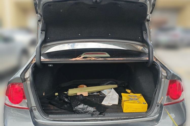 Used CIIMO 2012 1.8L Automatic Trunk