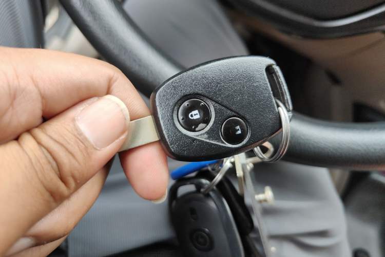Used CIIMO 2012 1.8L Automatic Vehicle Key