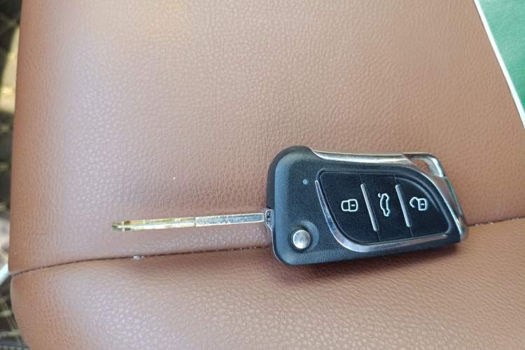 Used CIIMO 2012 1.8L Automatic Vehicle Key