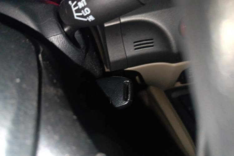 Used CIIMO 2012 1.8L Automatic Vehicle Key