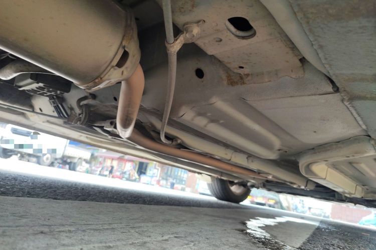 Used CIIMO 2012 1.8L Automatic Chassis Rear Right