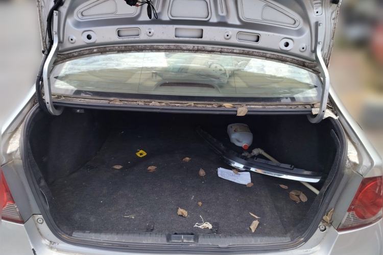 Used CIIMO 2012 1.8L Automatic Trunk