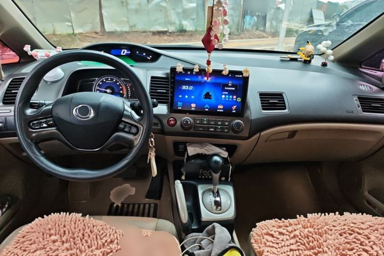Used CIIMO 2012 1.8L Automatic Center Console