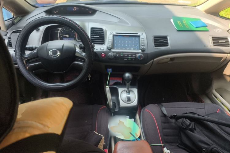 Used CIIMO 2012 1.8L Automatic Center Console