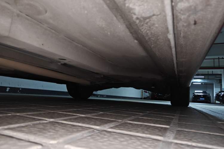 Used CIIMO 2012 1.8L Automatic Chassis Front Left