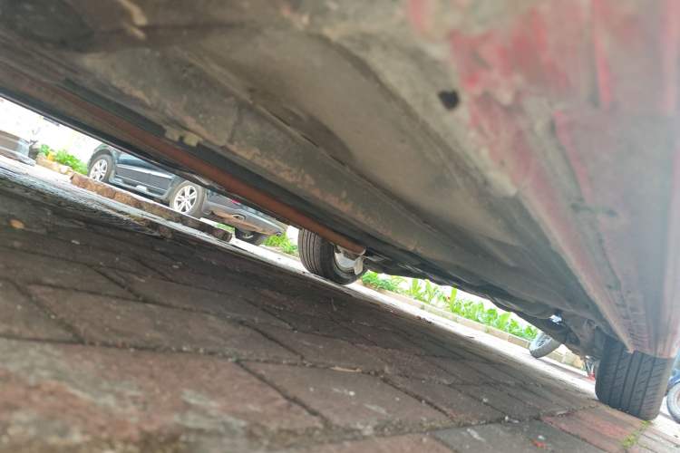 Used CIIMO 2012 1.8L Automatic Chassis Front Left