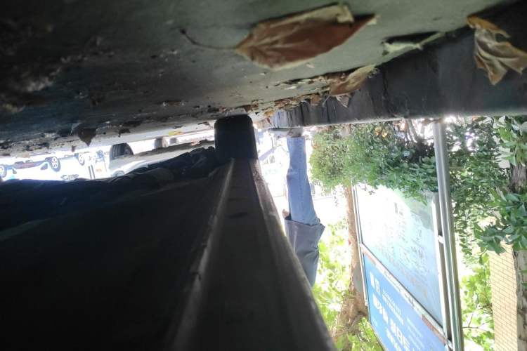 Used CIIMO 2012 1.8L Automatic Chassis Front Right