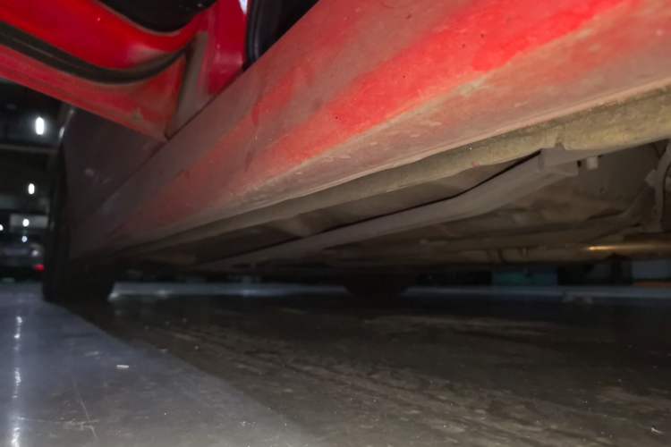 Used CIIMO 2012 1.8L Manual Chassis Rear Left