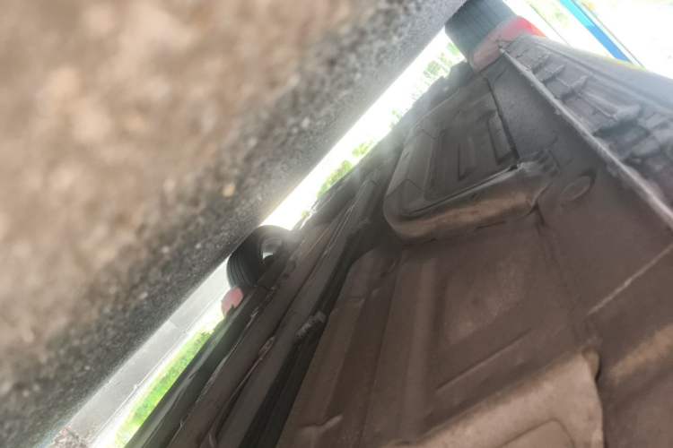 Used CIIMO 2012 1.8L Automatic Chassis Rear Left