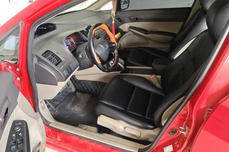 Used CIIMO 2012 1.8L Automatic Driver Seat